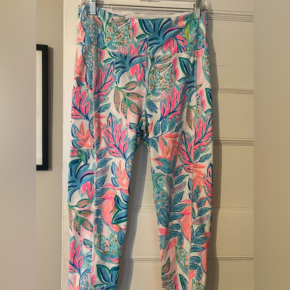 Lilly Pulitzer UPF 50+ Luxletic 24” Weekender High Rise Leggings Size L